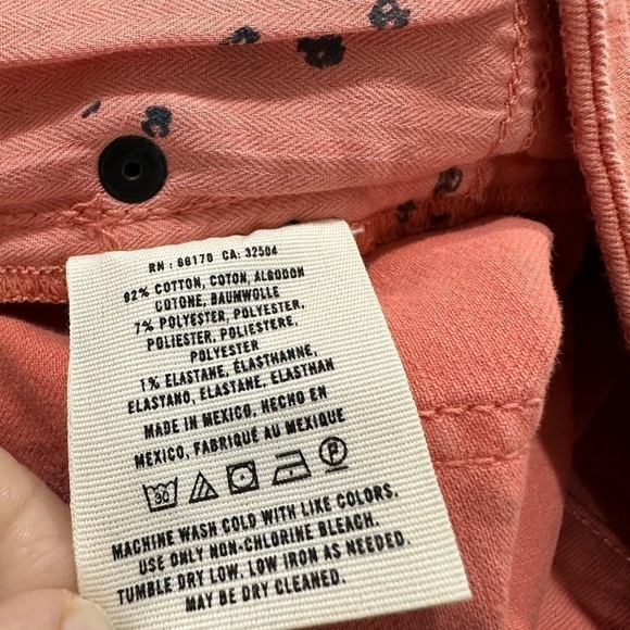 Anthropologie Pilcro & the letterpress Fit/Stet Denim Salmon Color Shorts Sz 27 - Picture 8 of 8